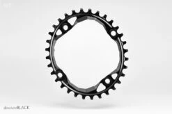 Absolute Black Oval 104 BCD Shimano/Sram/Race Face/FSA/E13 32 Zähne Black Kettenblatt
